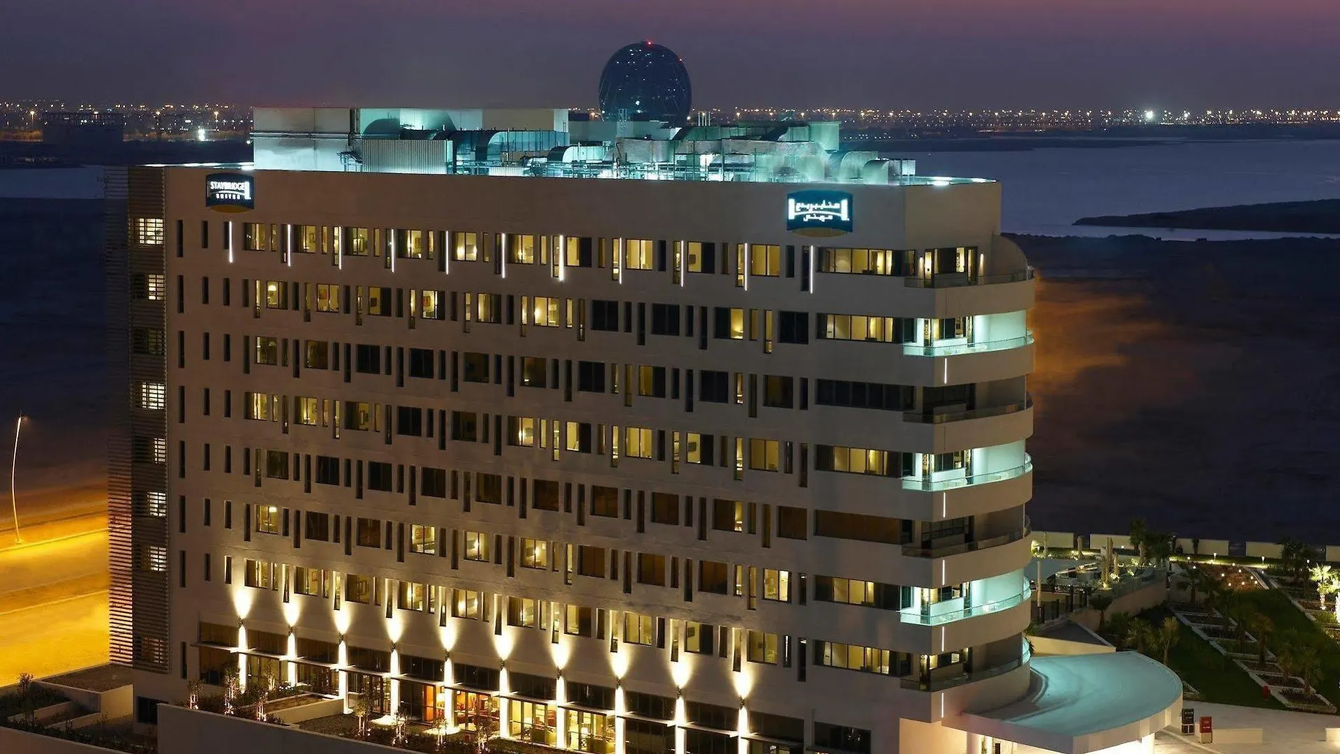 Staybridge Suites Yas Island Abu Dhabi By Ihg 4*,  아랍에미리트
