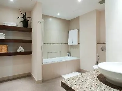 Staybridge Suites Yas Island Abu Dhabi By Ihg 4*,  아랍에미리트