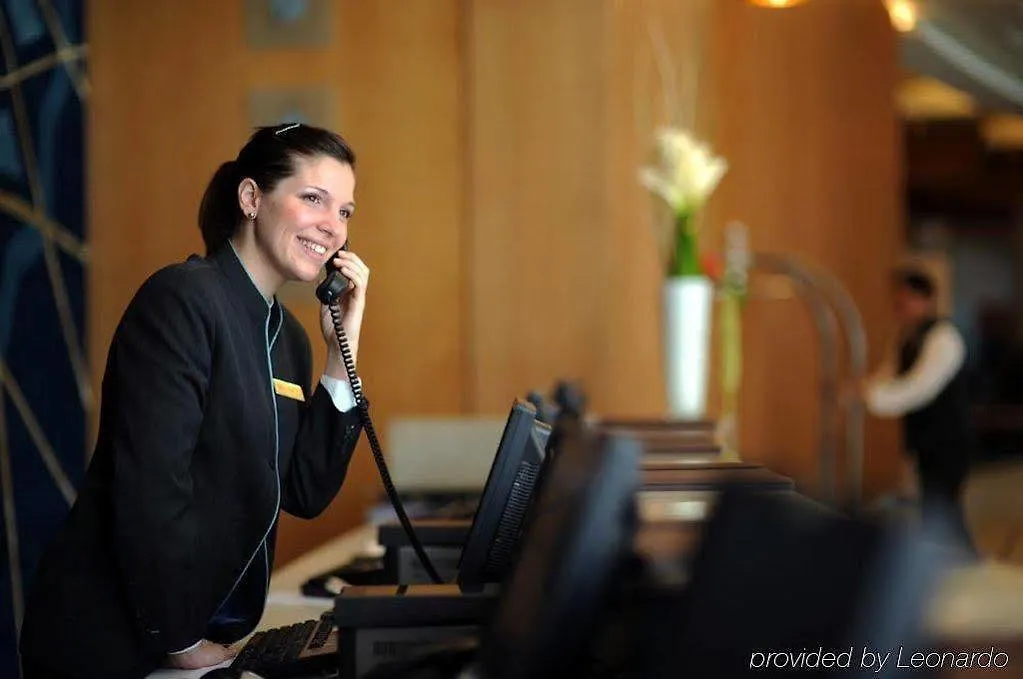 Staybridge Suites Yas Island Abu Dhabi By Ihg איחוד האמירויות הערביות